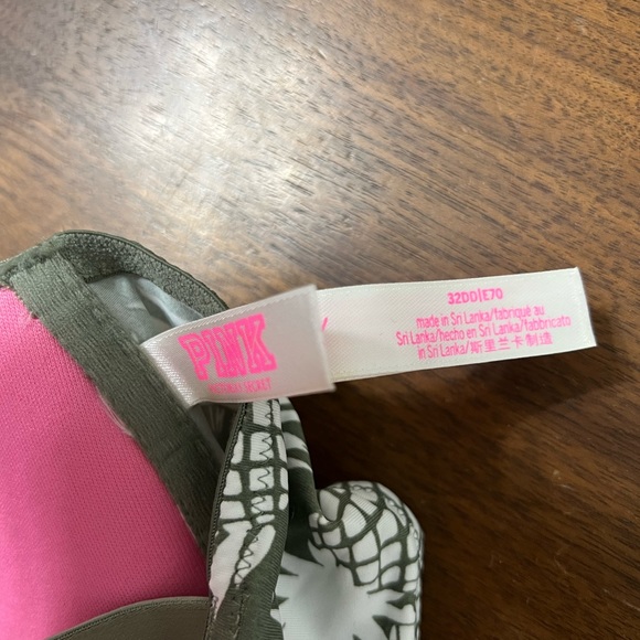 Victoria Secret Bra - Picture 3 of 3